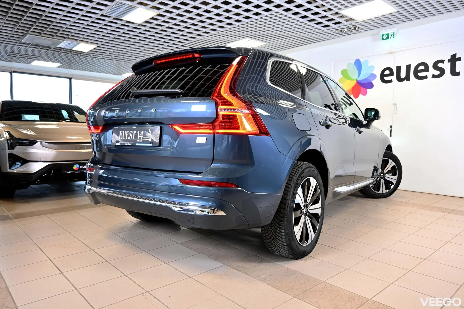 Volvo XC60 AWD T6 H&K BRIGHT XENIUM INTELLI SAFE PRO 2 293kW