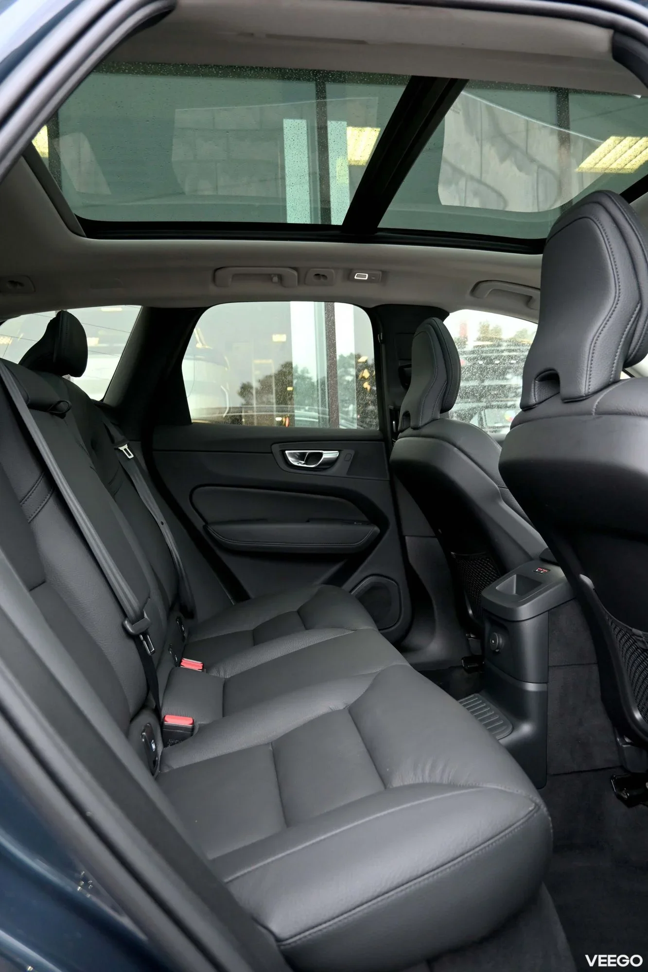 Volvo XC60 AWD T6 H&K BRIGHT XENIUM INTELLI SAFE PRO 2 293kW