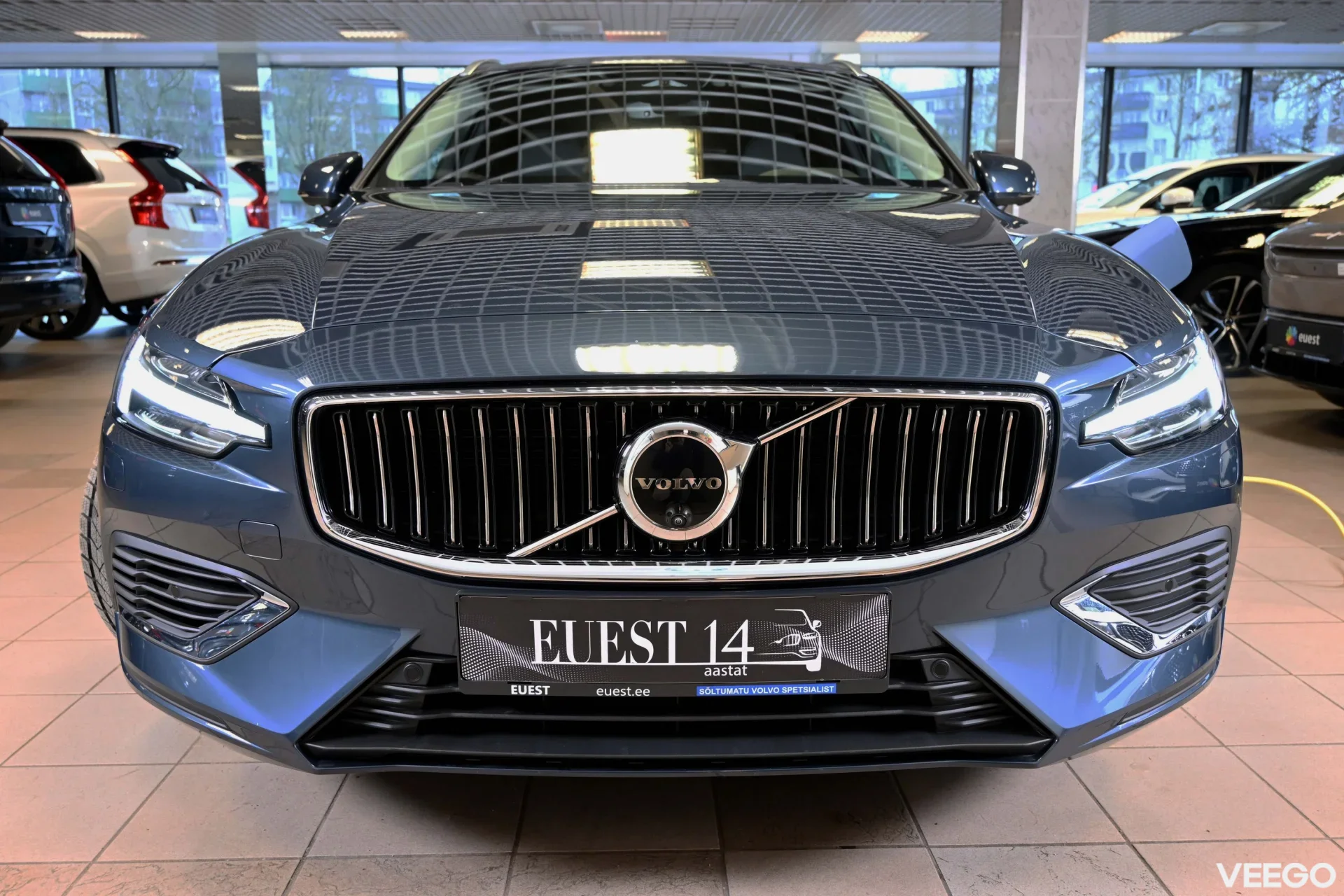 Volvo V60 AWD T6 H&K DARK PLUS XENIUM INTELLI SAFE PRO 2 293kW