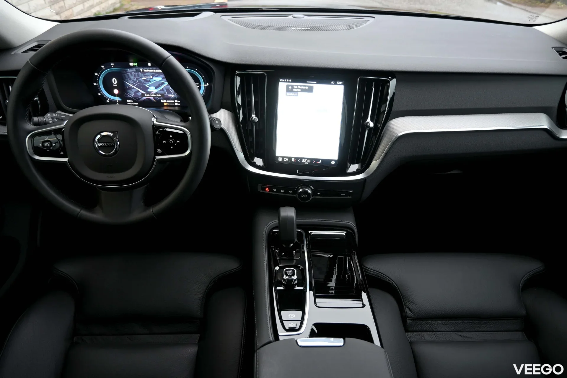 Volvo V60 AWD T6 H&K DARK PLUS XENIUM INTELLI SAFE PRO 2 293kW