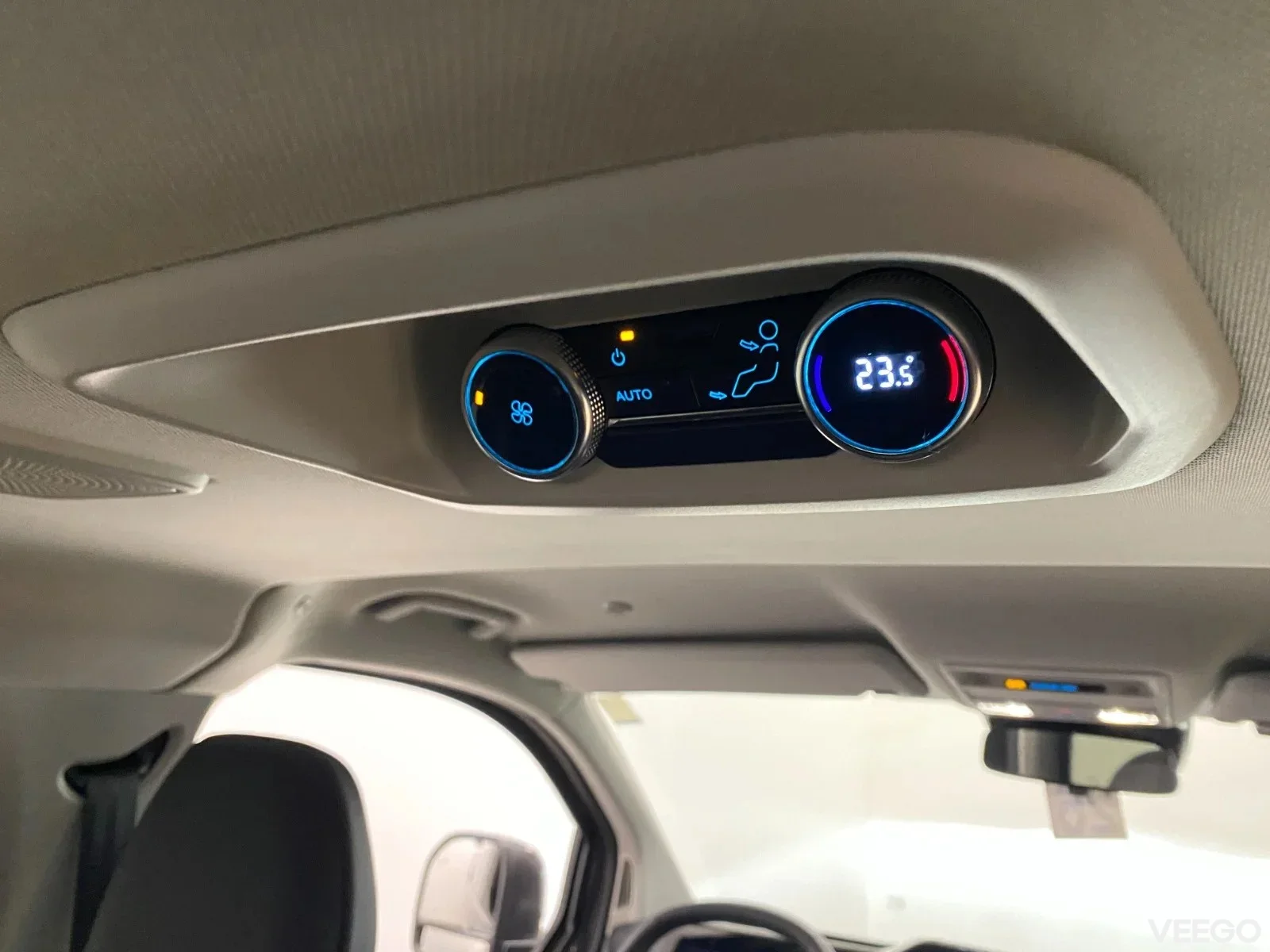 Ford Tourneo Custom 320 L 100kW