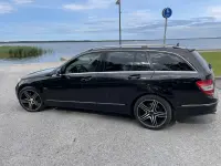Mercedes-Benz C320 3.0 165kW thumbnail