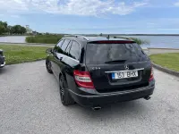 Mercedes-Benz C320 3.0 165kW thumbnail