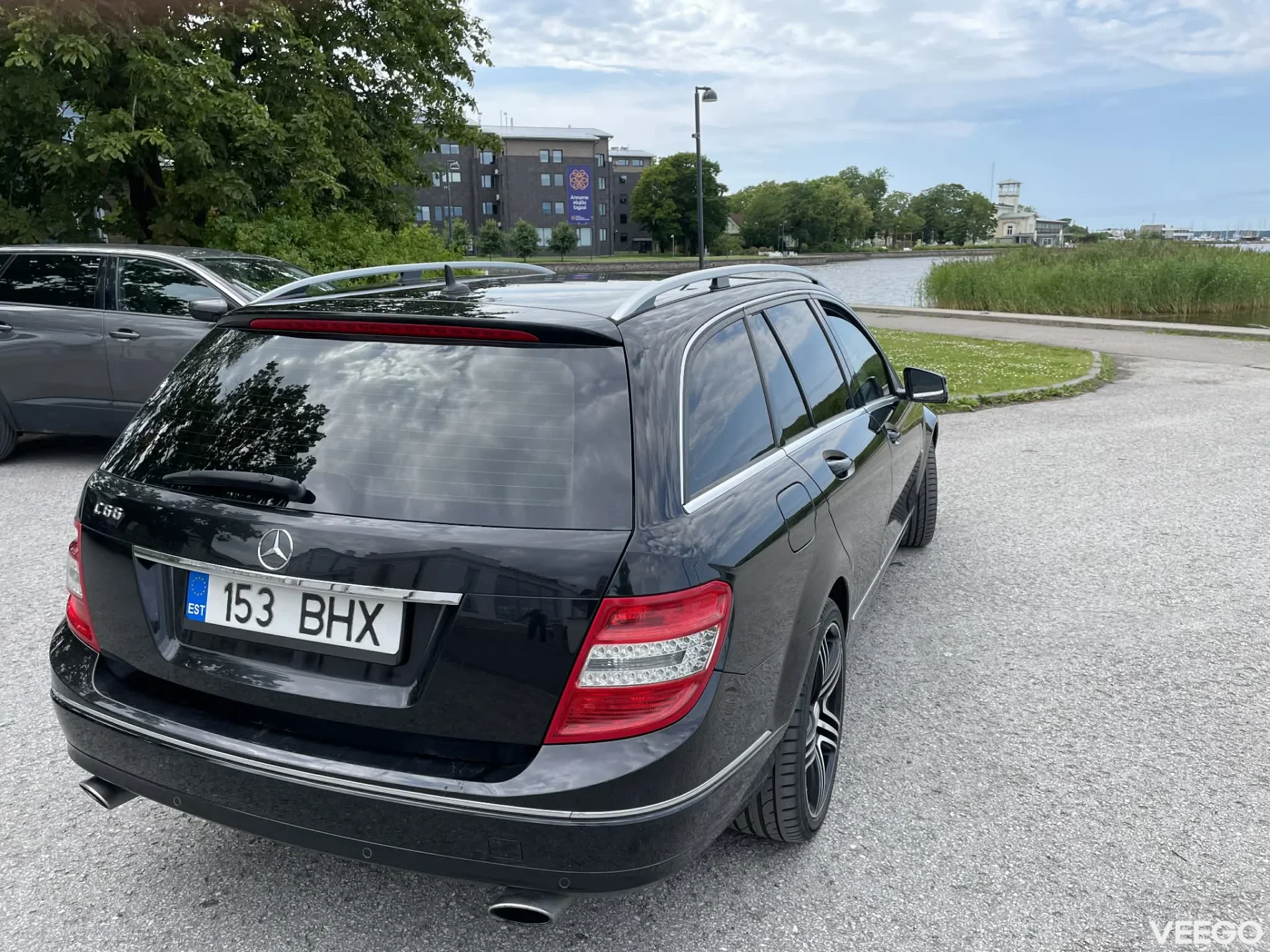 Mercedes-Benz C320 3.0 165kW