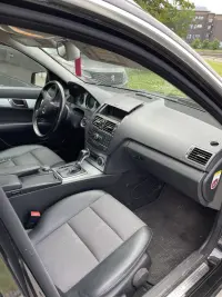 Mercedes-Benz C320 3.0 165kW thumbnail