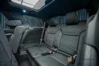 Land Rover Discovery D250 MHEV R-Dynamic 249hk Panorama 360 183kW thumbnail