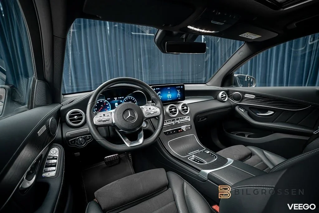 Mercedes-Benz GLC200 300 e Coupé 4MATIC AMG Line Taklucka Night 235kW