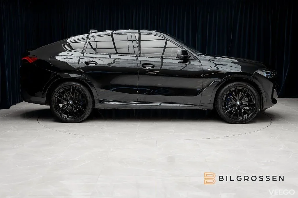 BMW X6 M50i 530hk Ultimate Edt Panorama H/K 360 Hud DAP MOMS 390kW