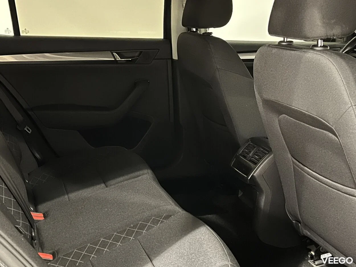 Skoda Superb HB Active FL 4x4 2 140kW