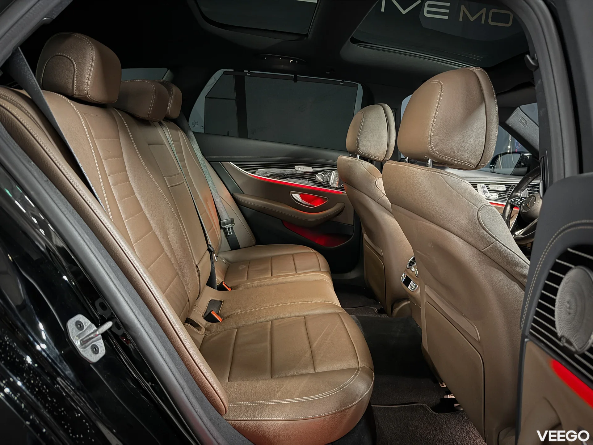 Mercedes-Benz E300 4Matic AMG-Line Night Package 2.0 225kW