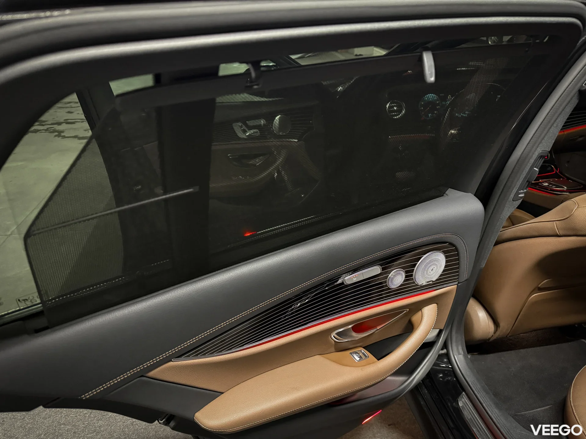 Mercedes-Benz E300 4Matic AMG-Line Night Package 2.0 225kW