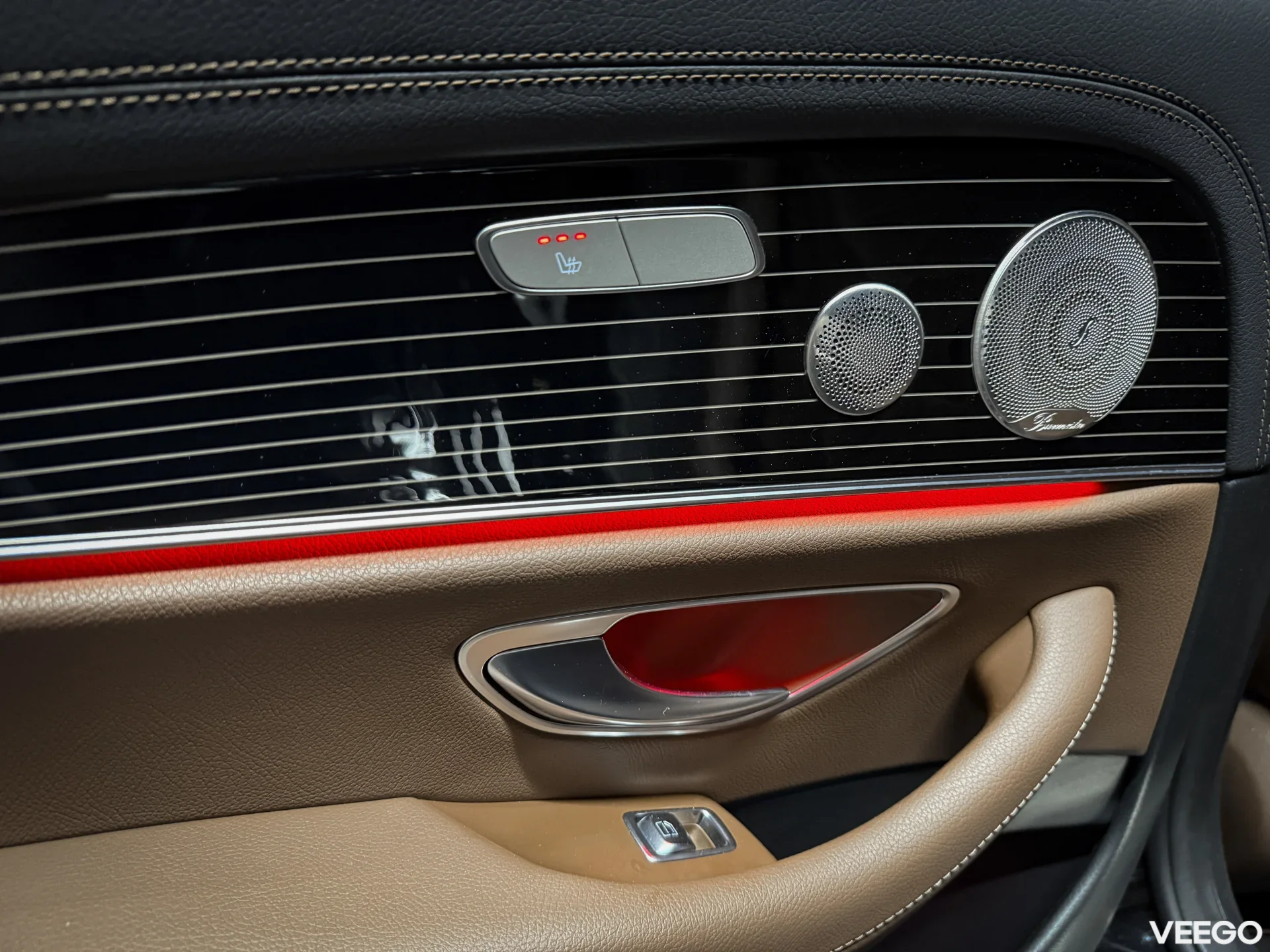 Mercedes-Benz E300 4Matic AMG-Line Night Package 2.0 225kW