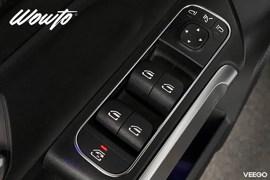 Mercedes-Benz GLB200 250 4M 224HK AMG/Pano/Burmester/Navi/Drag 165kW