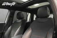 Mercedes-Benz GLB200 250 4M 224HK AMG/Pano/Burmester/Navi/Drag 165kW thumbnail