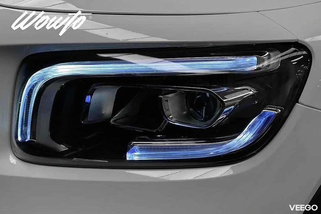 Mercedes-Benz GLB200 250 4M 224HK AMG/Pano/Burmester/Navi/Drag 165kW