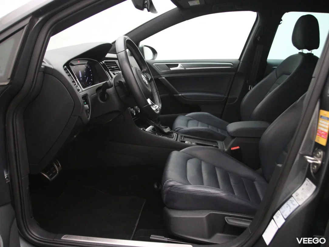 Volkswagen Golf 1.5 110kW