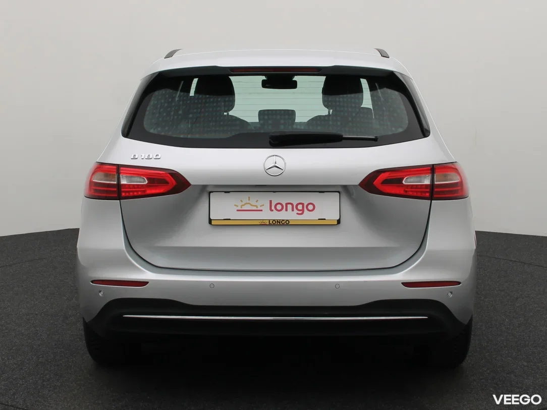 Mercedes-Benz B180 1.3 100kW