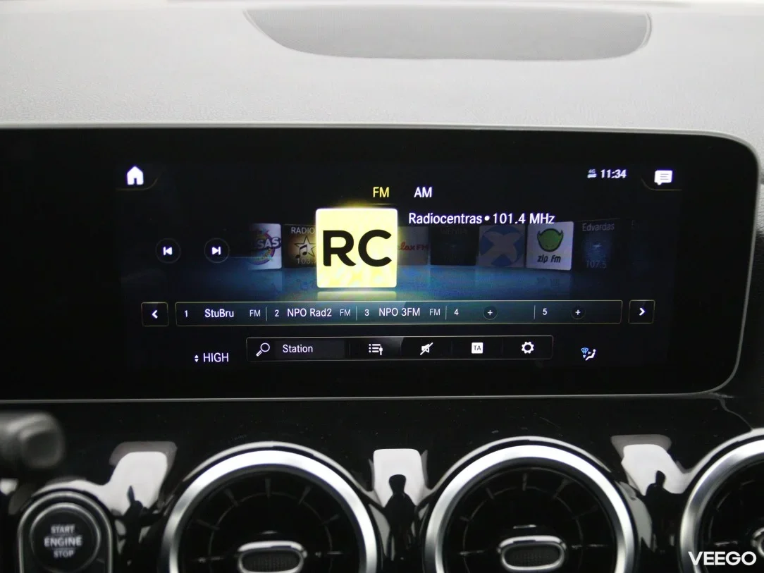 Mercedes-Benz B180 1.3 100kW