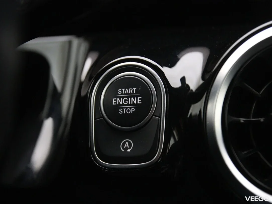 Mercedes-Benz B180 1.3 100kW