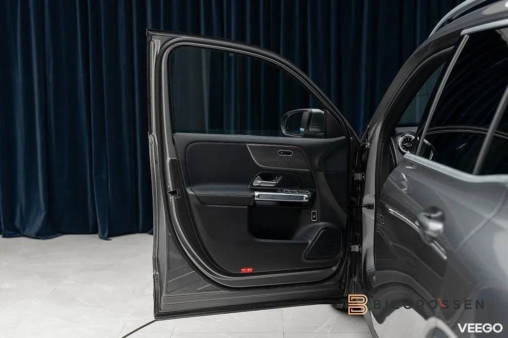 Mercedes-Benz EQB 300 4MATIC Progressive Värmare Kamera 168kW