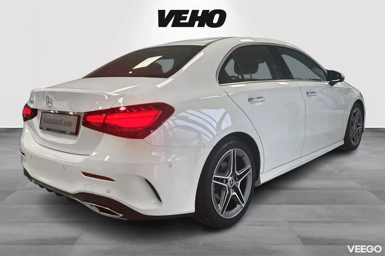 Mercedes-Benz A180 AMG pakett 1.3 100kW