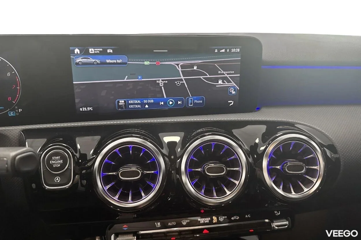 Mercedes-Benz A180 AMG pakett 1.3 100kW