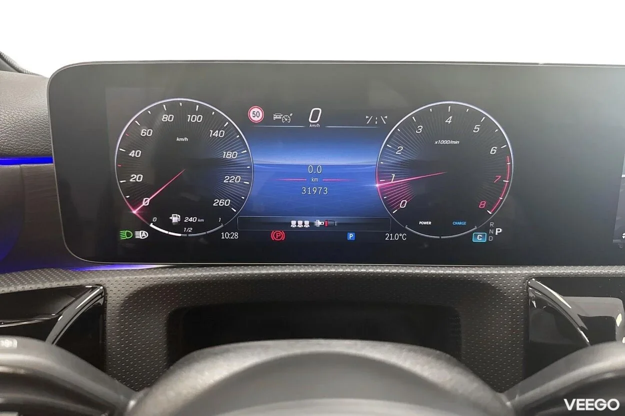 Mercedes-Benz A180 AMG pakett 1.3 100kW