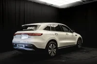 Mercedes-Benz EQC 400 4MATIC 0.0 145kW thumbnail