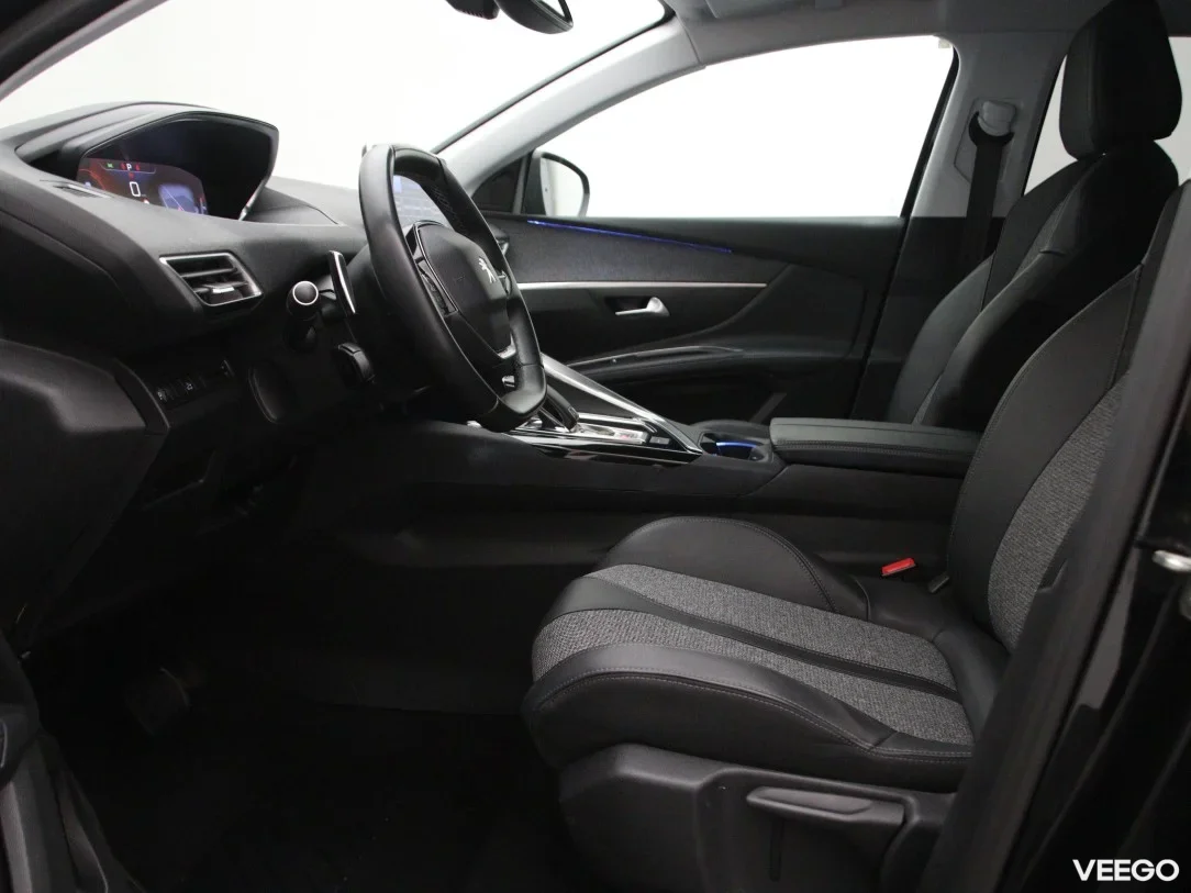 Peugeot 5008 1.5 96kW