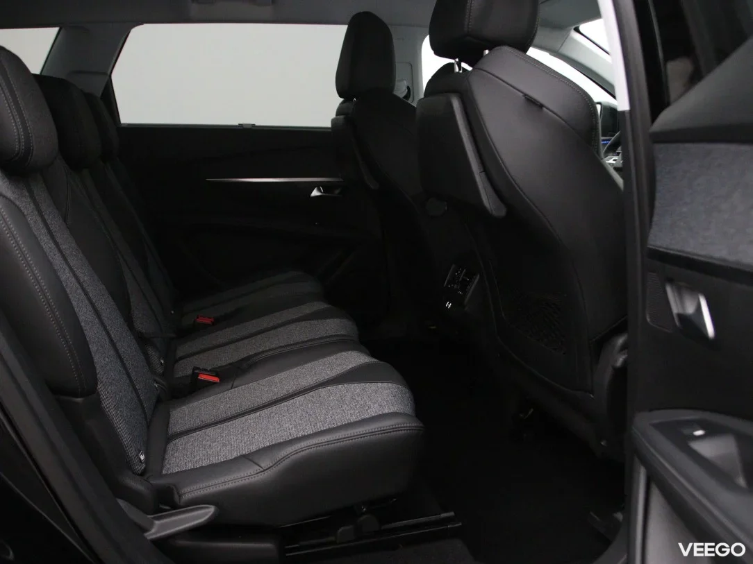 Peugeot 5008 1.5 96kW