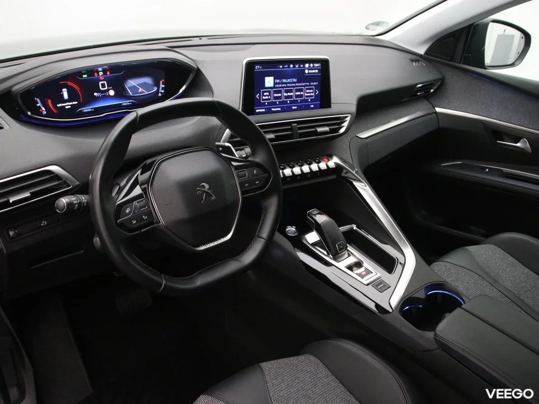 Peugeot 5008 1.5 96kW