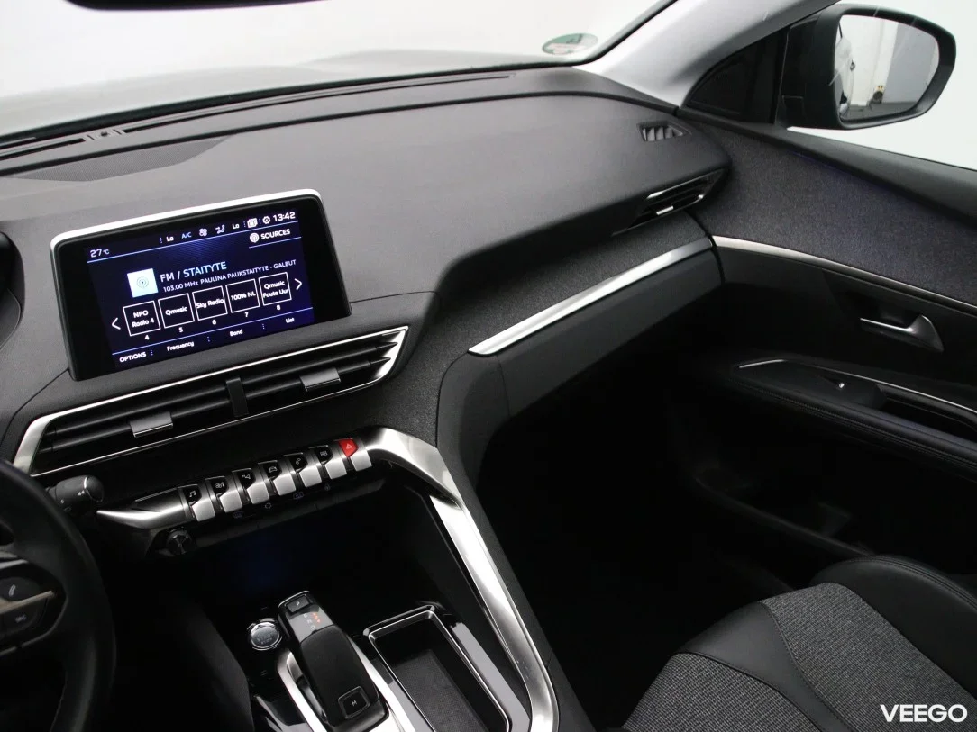 Peugeot 5008 1.5 96kW