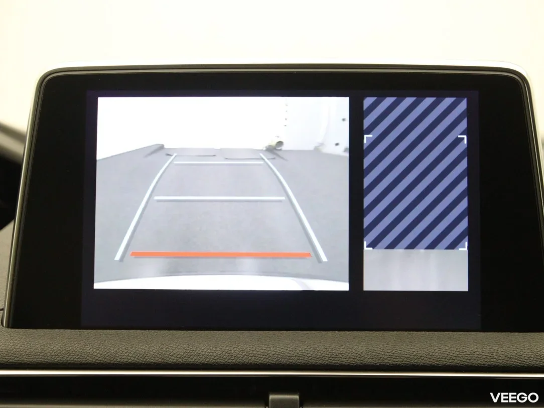 Peugeot 5008 1.5 96kW