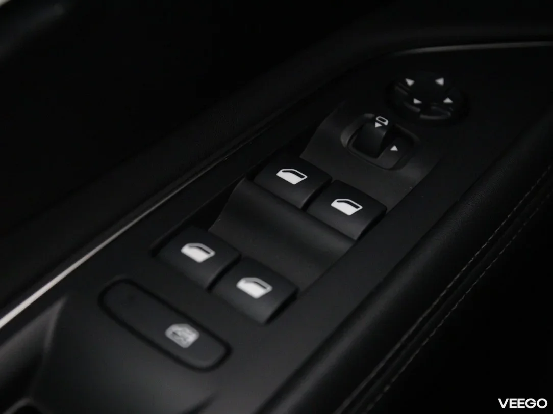 Peugeot 5008 1.5 96kW