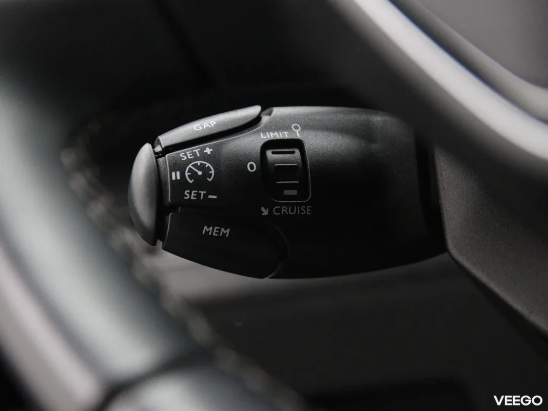 Peugeot 5008 1.5 96kW