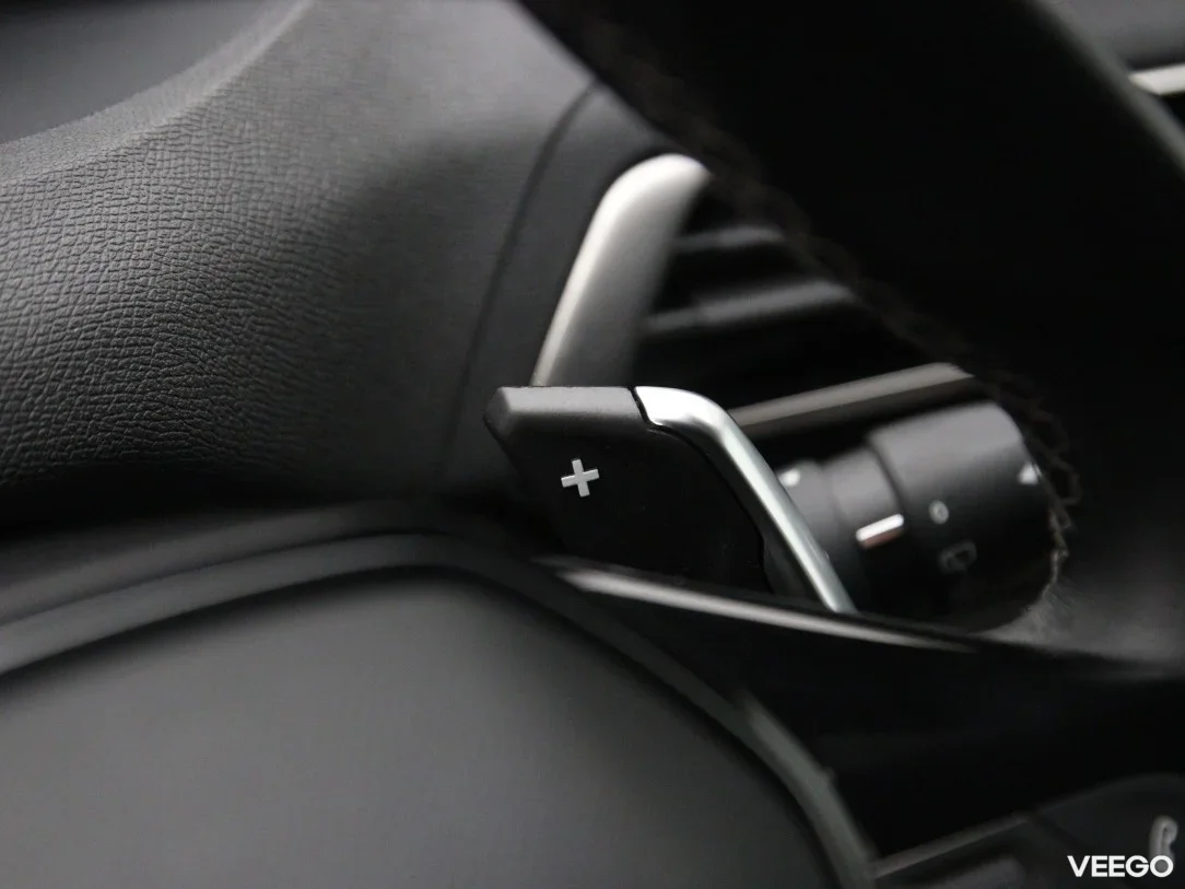 Peugeot 5008 1.5 96kW