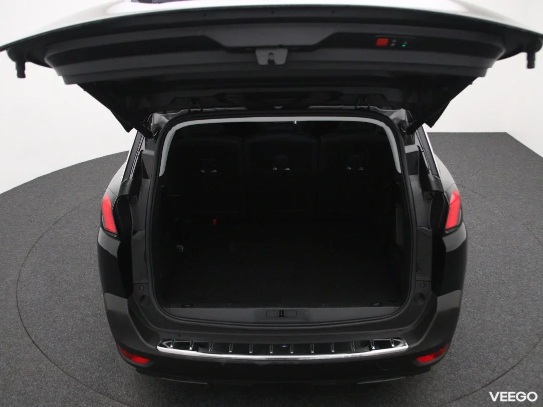 Peugeot 5008 1.5 96kW