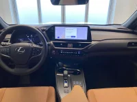 Lexus UX 300h - 112kW thumbnail