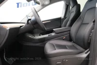 Tesla Model Y Long Range Dual Motor 190kW thumbnail