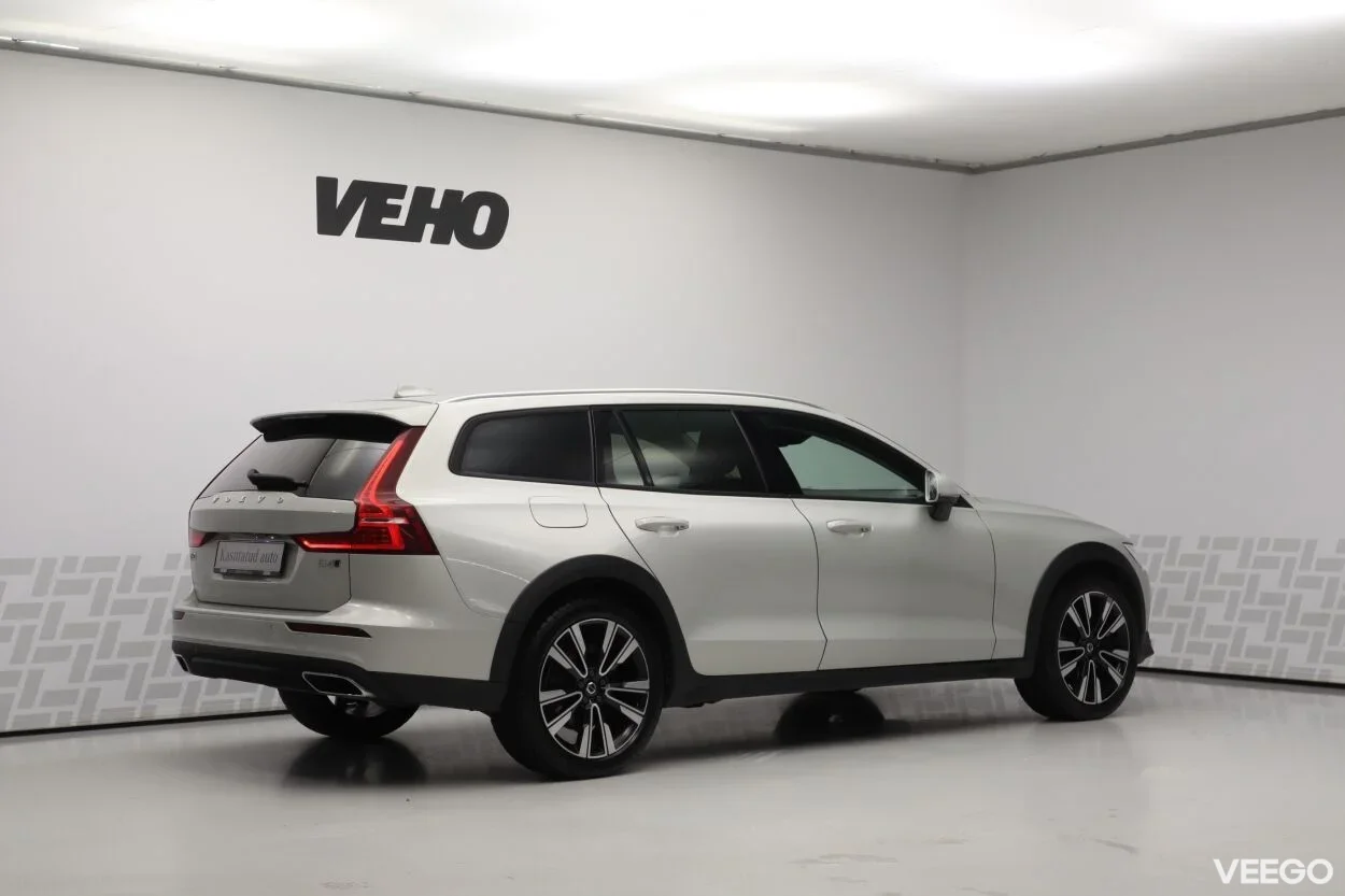 Volvo V60 Cross Country AWD D4 Intelli 2 140kW