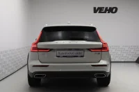 Volvo V60 Cross Country AWD D4 Intelli 2 140kW thumbnail