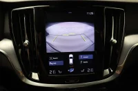Volvo V60 Cross Country AWD D4 Intelli 2 140kW thumbnail