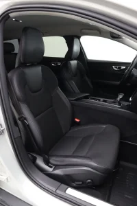 Volvo V60 Cross Country AWD D4 Intelli 2 140kW thumbnail