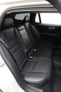 Volvo V60 Cross Country AWD D4 Intelli 2 140kW thumbnail