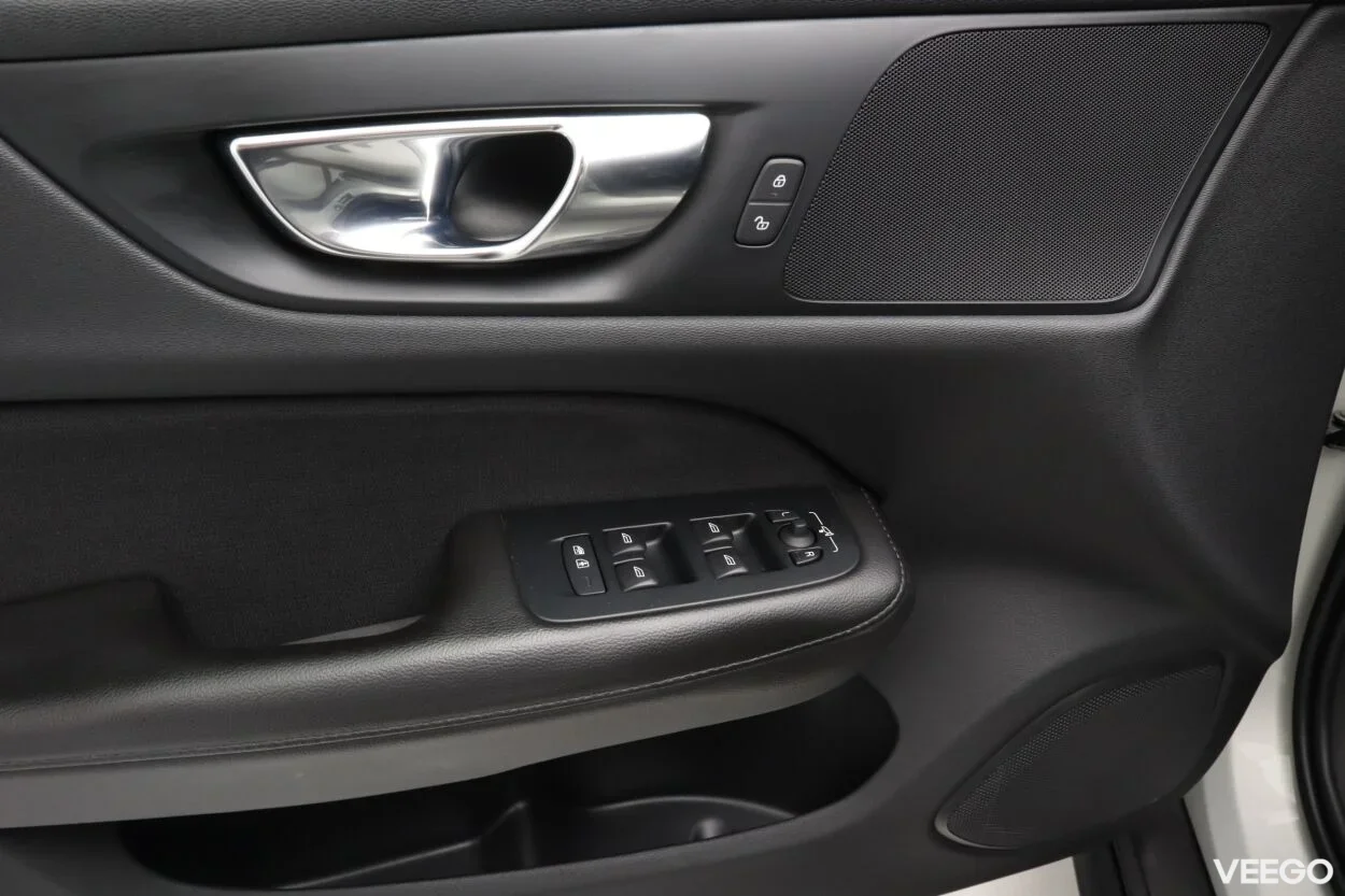 Volvo V60 Cross Country AWD D4 Intelli 2 140kW