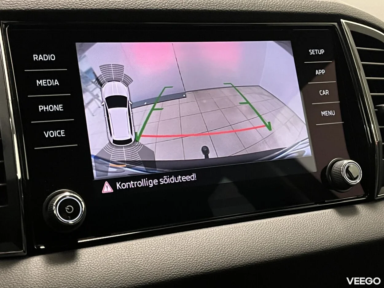 Skoda Karoq Elegance Plus 1.6 85kW