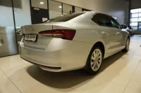 Skoda Octavia HB SELECTION 1.5 110kW thumbnail