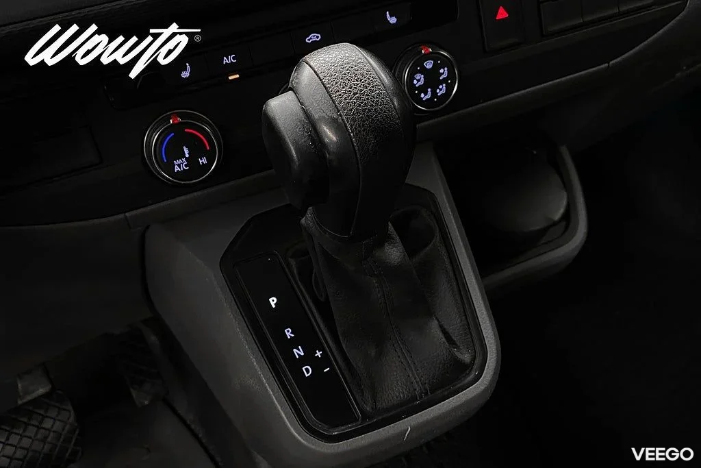 Volkswagen Transporter 2.0 TDI DSG 150HK 3-Sits /Drag /Moms 110kW