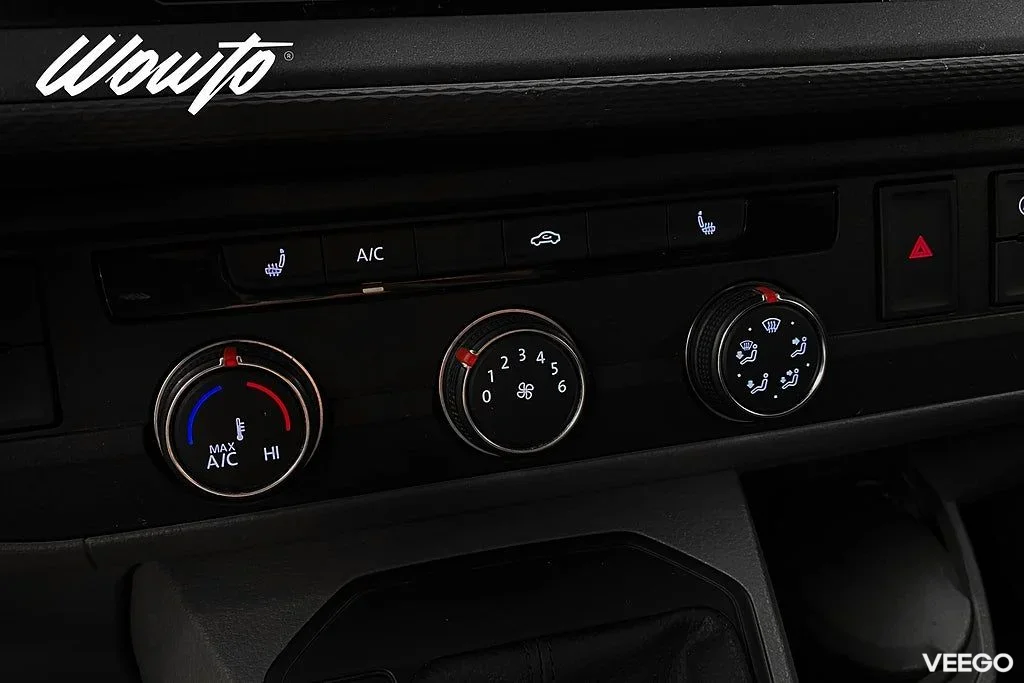 Volkswagen Transporter 2.0 TDI DSG 150HK 3-Sits /Drag /Moms 110kW