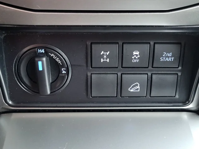 Image of Toyota Land Cruiser 150 150kW